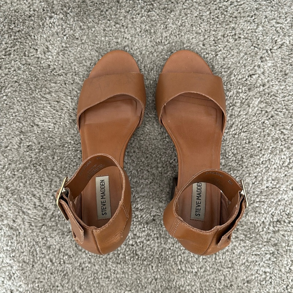 Steve Madden sandals